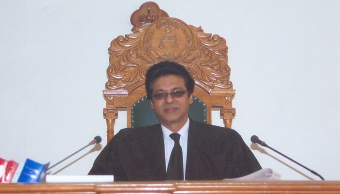 SC judge cautions regular benches on jurisdiction