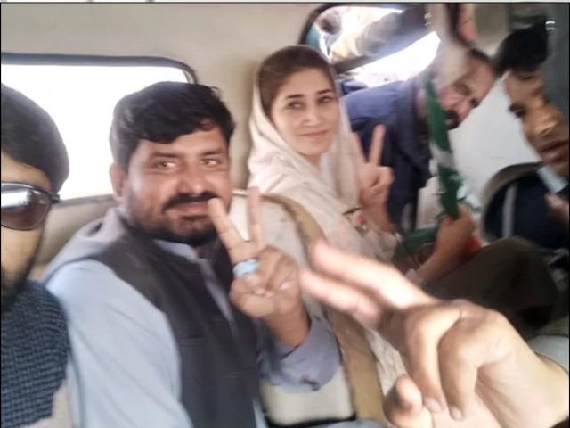 Shah Mehmood Qureshi's daughter, several PTI workers arrested ahead of protest