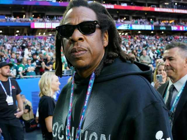 Fans blame Jay-Z for Kendrick Lamar’s ‘awful’ Super Bowl performance